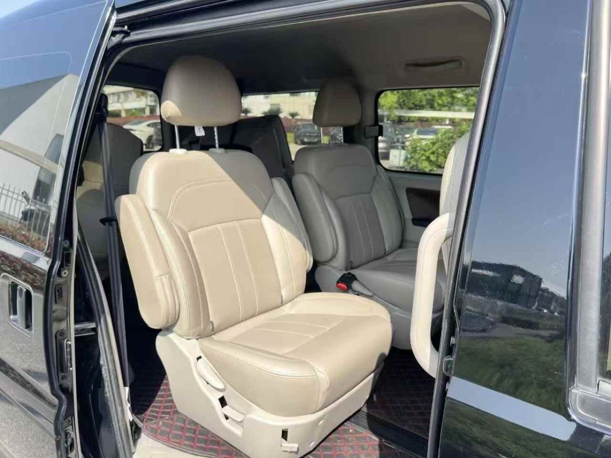 東風(fēng)風(fēng)行 菱智  2020款 M5 1.6L 手動(dòng)實(shí)用型圖片