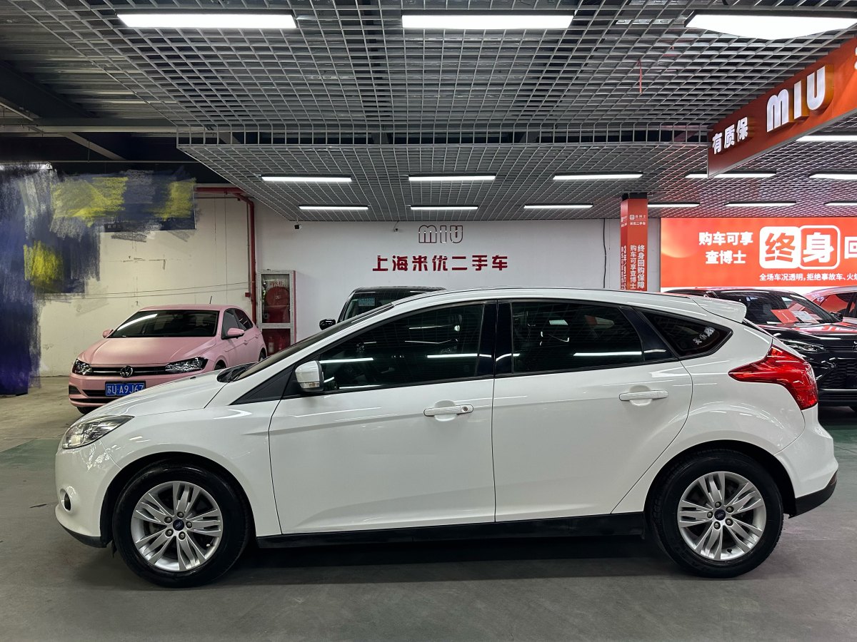 福特 ?？怂? 2012款 兩廂 1.6L 自動舒適型圖片