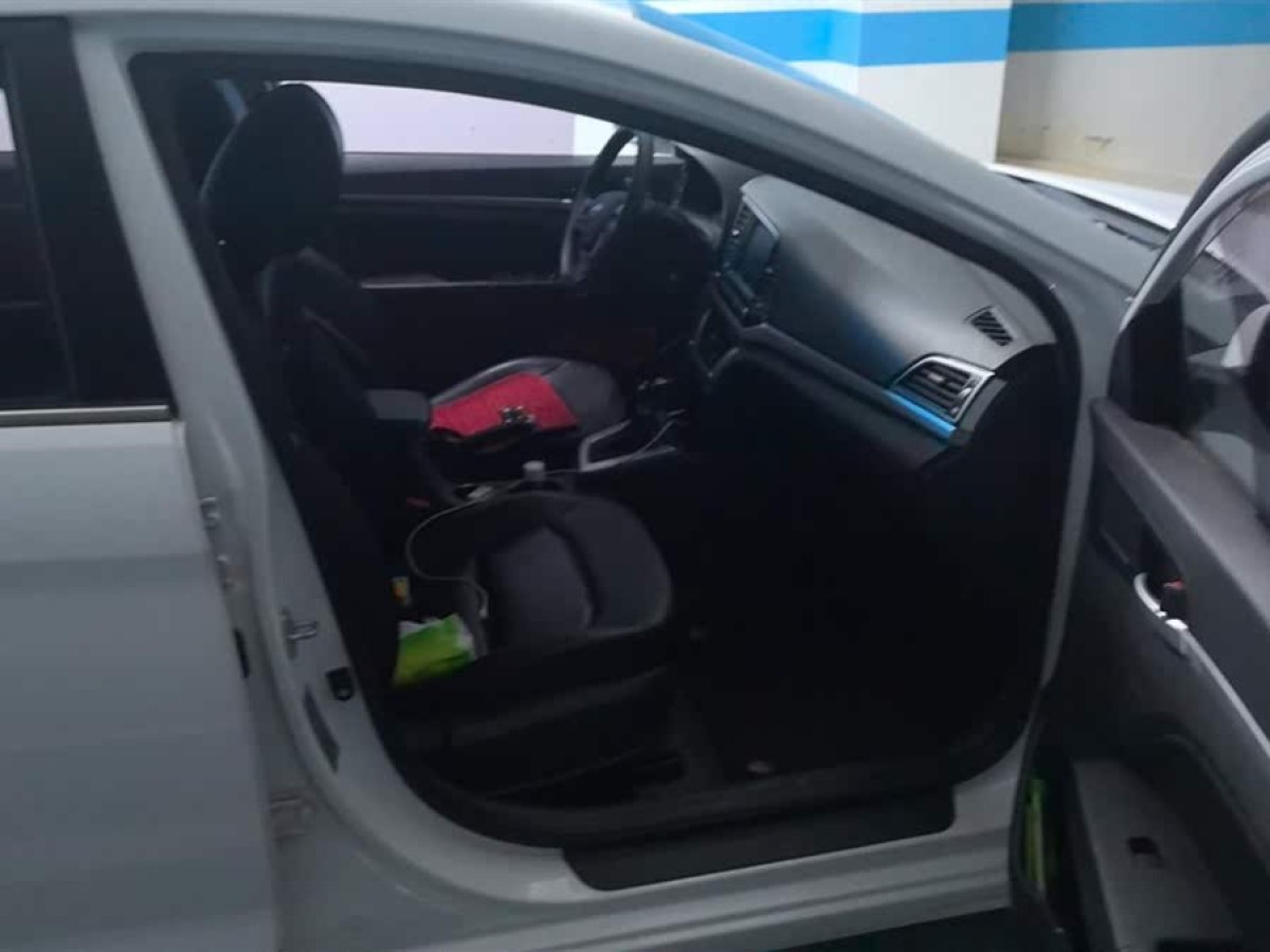 現(xiàn)代 領(lǐng)動  2016款 1.6L 自動智炫?精英型圖片