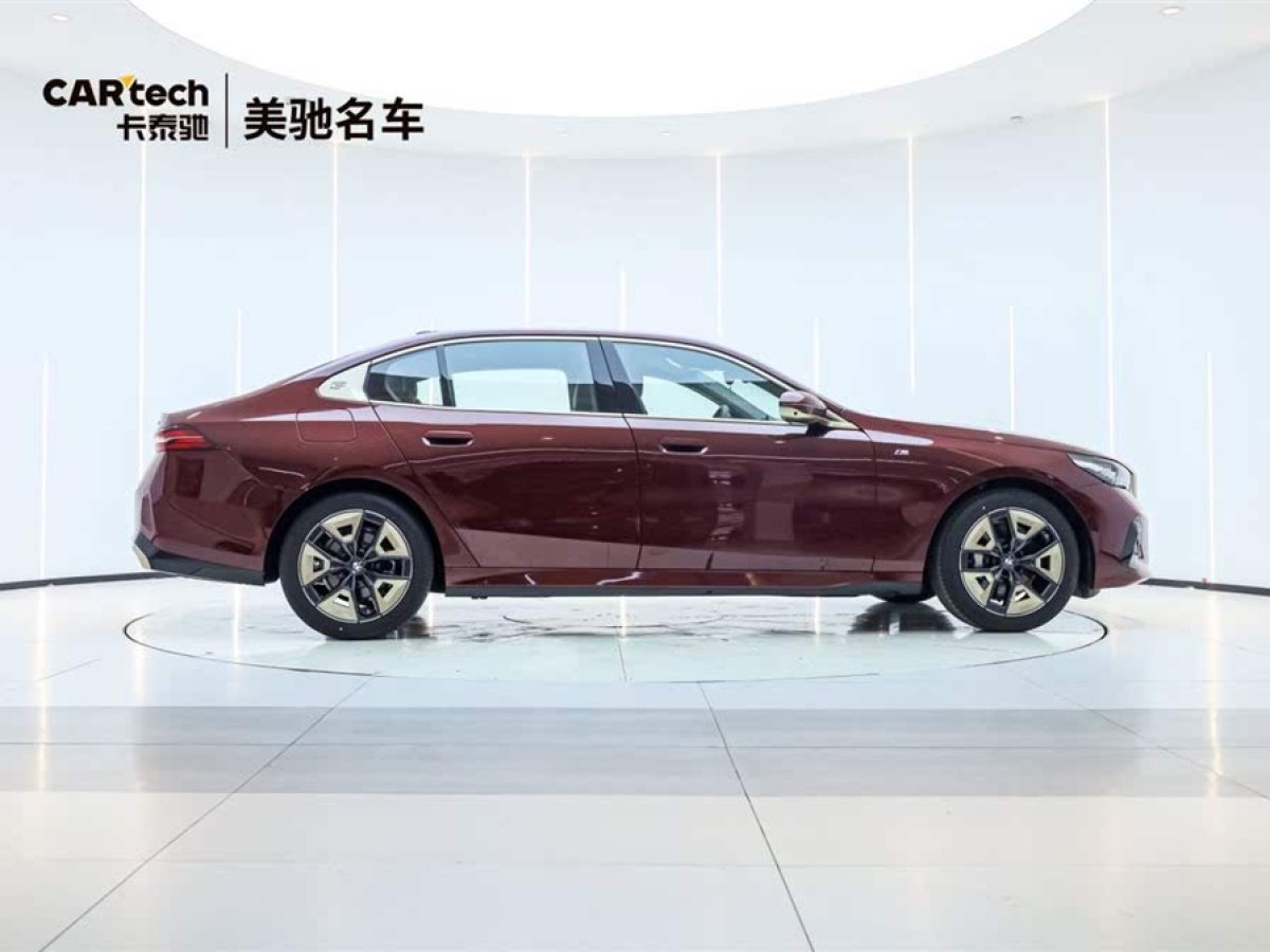 寶馬 寶馬5系  2024款 530Li 領(lǐng)先型 M運動套裝圖片