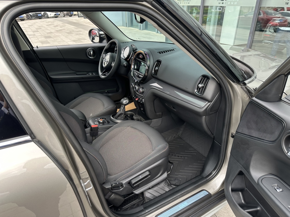 MINI COUNTRYMAN  2018款 1.5T COOPER 特別版圖片