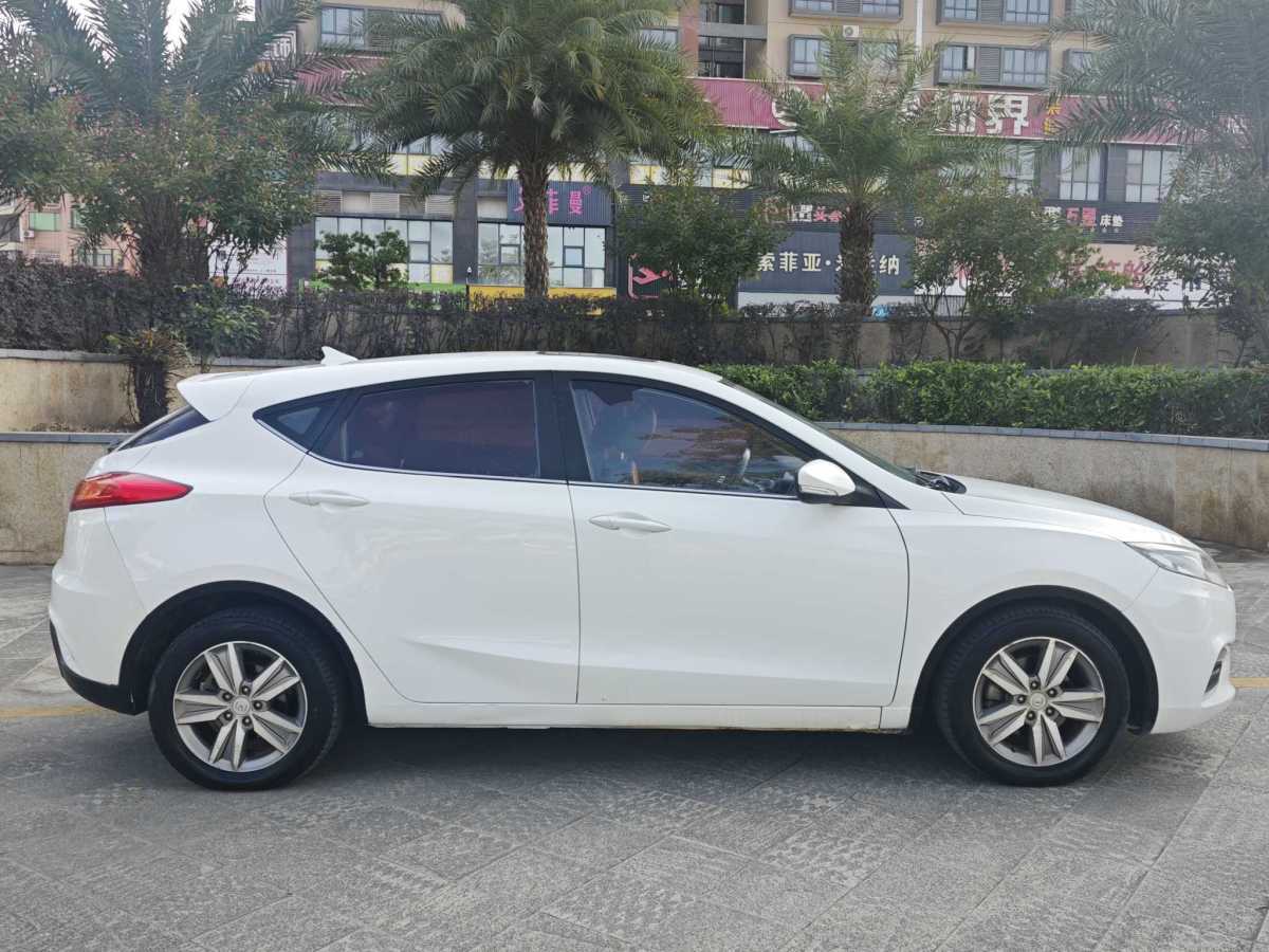 長(zhǎng)安 逸動(dòng)XT  2016款 1.6L 自動(dòng)俊酷型圖片