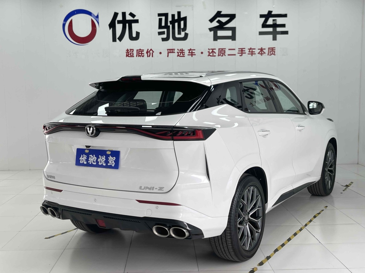 長(zhǎng)安 長(zhǎng)安UNI-Z  2025款 1.5T 尊貴型圖片