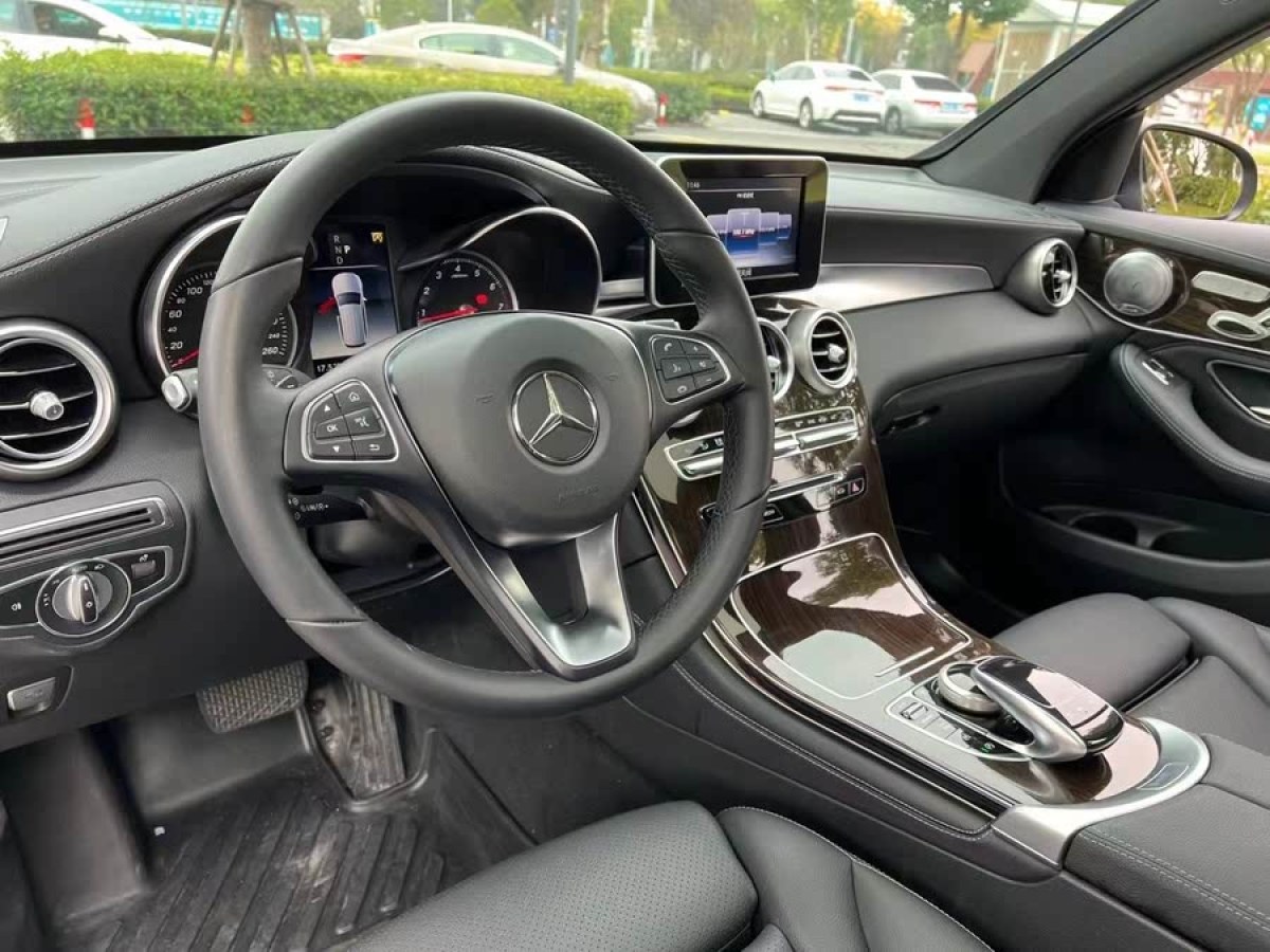 奔馳 奔馳GLC  2019款 GLC 260 4MATIC 動感型圖片