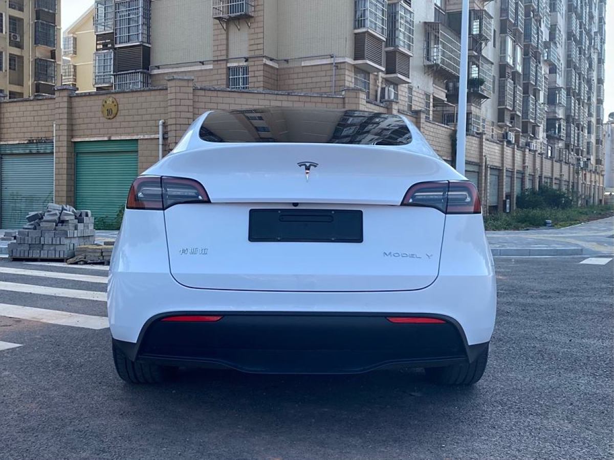 特斯拉 Model 3  2021款 改款 標(biāo)準(zhǔn)續(xù)航后驅(qū)升級(jí)版圖片