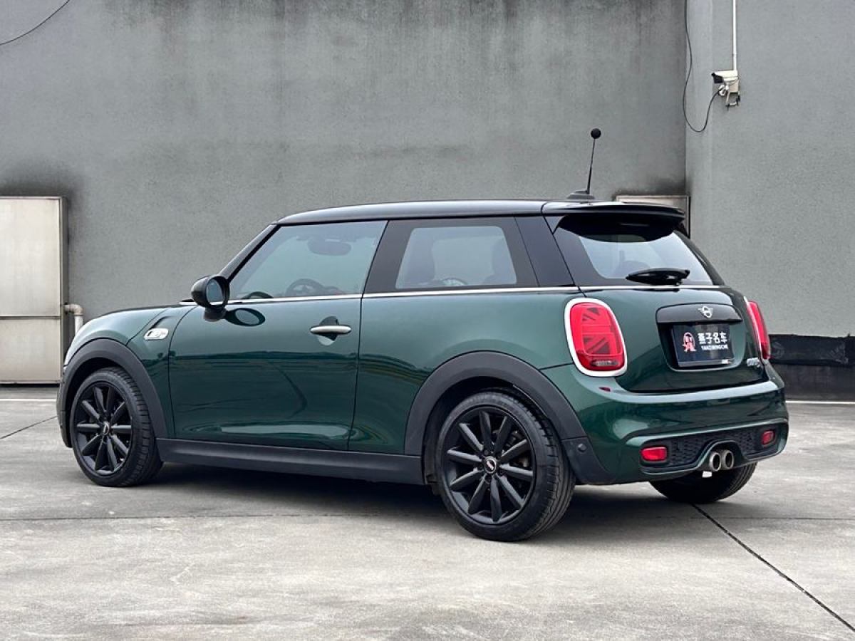 MINI MINI  2019款 2.0T COOPER S 經(jīng)典派圖片