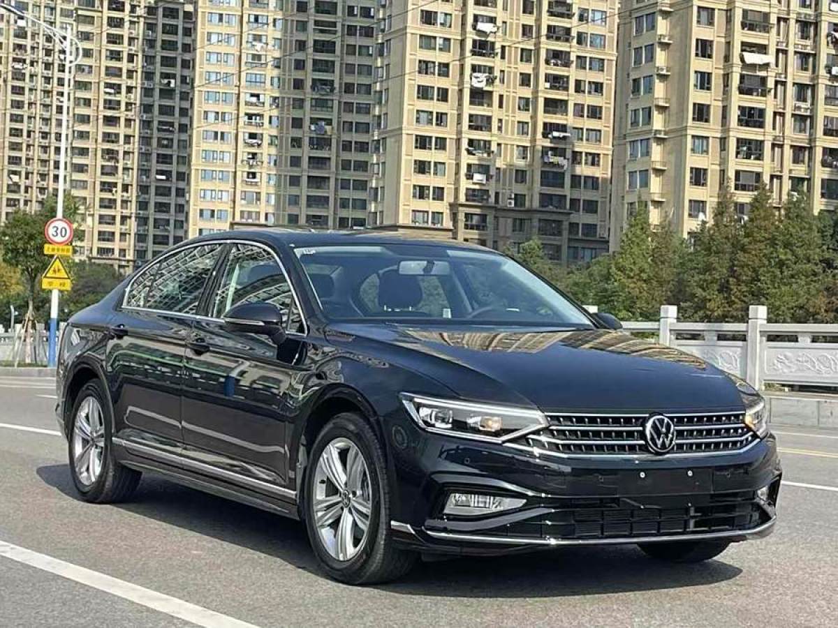 大众 迈腾  2023款 200万辆纪念版 280TSI DSG领先型图片