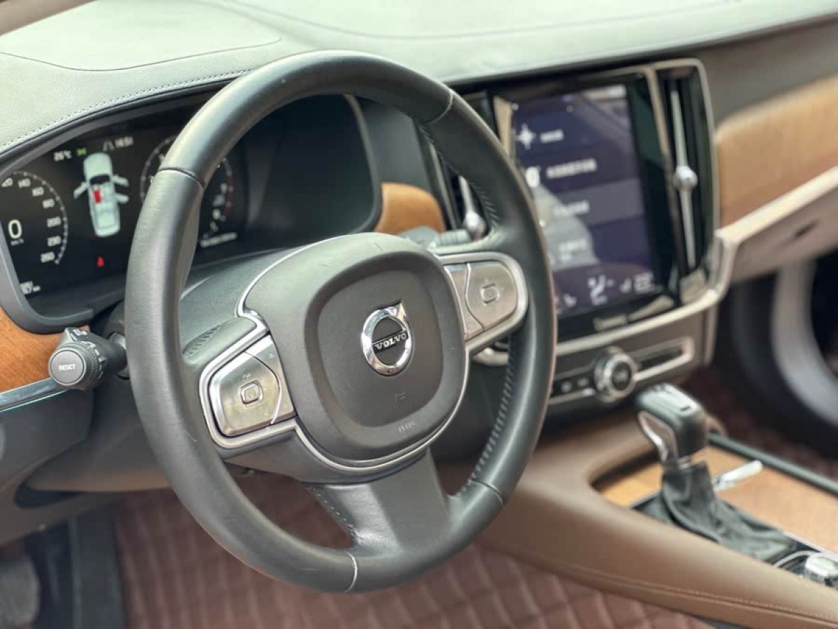 沃爾沃 S90  2019款 T5 智雅版圖片