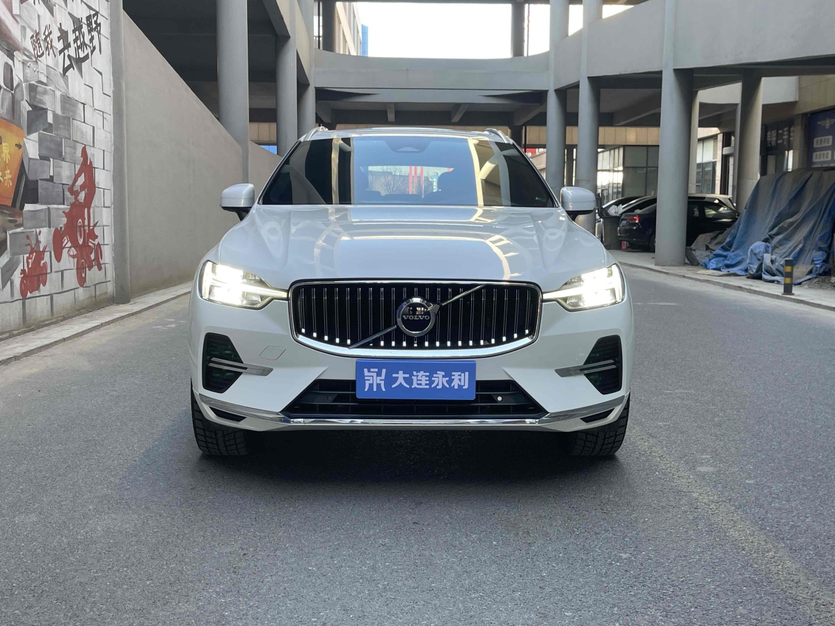 沃爾沃 XC60  2022款 B5 四驅(qū)智遠(yuǎn)豪華版圖片