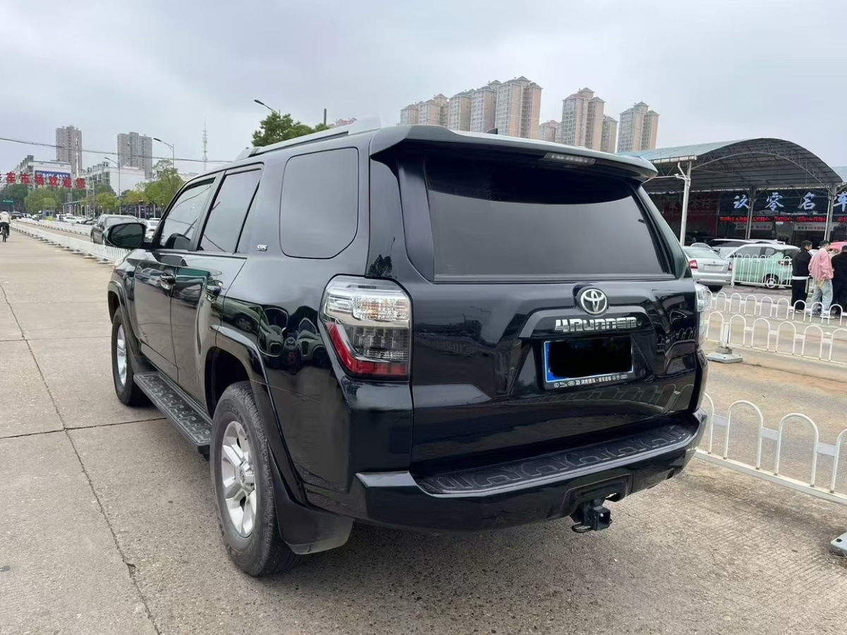 2019年1月豐田 4Runner  4.0L 喬治巴頓改裝車