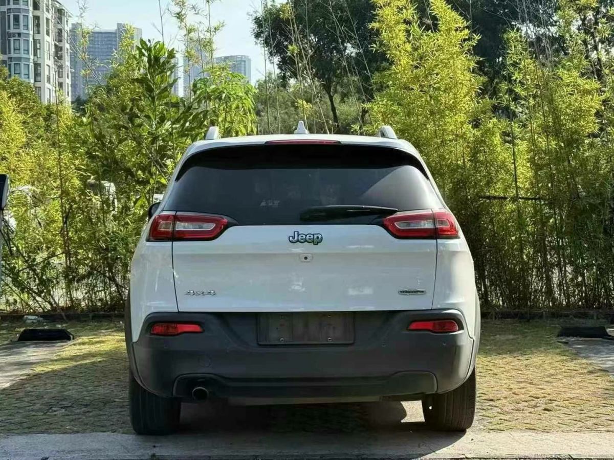 Jeep 自由光  2014款 2.4L 精銳版圖片