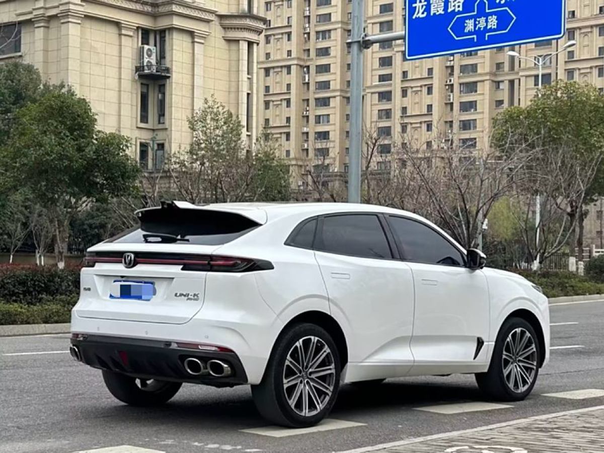 長(zhǎng)安 長(zhǎng)安UNI-K  2021款 2.0T 全輪驅(qū)動(dòng)尊貴型圖片