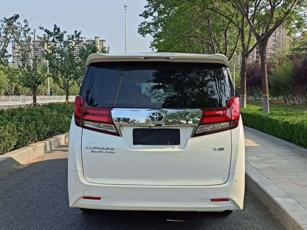 豐田 埃爾法  2015款 3.5L 尊貴版圖片
