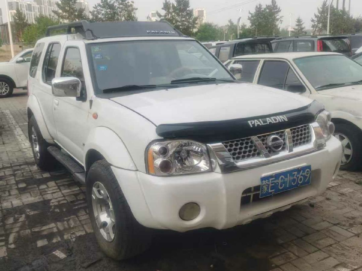 日產(chǎn) 日產(chǎn)帕拉丁  2004款 2.4L 兩驅(qū)標準型圖片