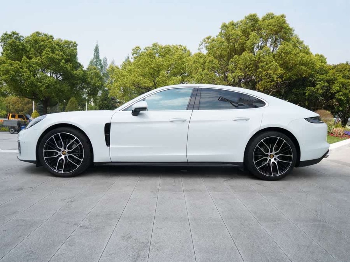 保時(shí)捷 Panamera  2023款 改款 Panamera 2.9T 鉑金版圖片
