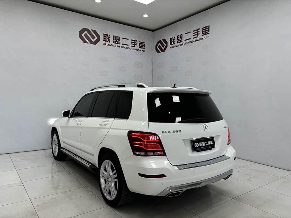 2016年2月奔馳 奔馳GLK級(jí)  2015款 GLK 260 4MATIC 動(dòng)感型 極致版