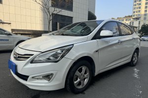 瑞納 現(xiàn)代 1.4L 自動(dòng)領(lǐng)先型GLX