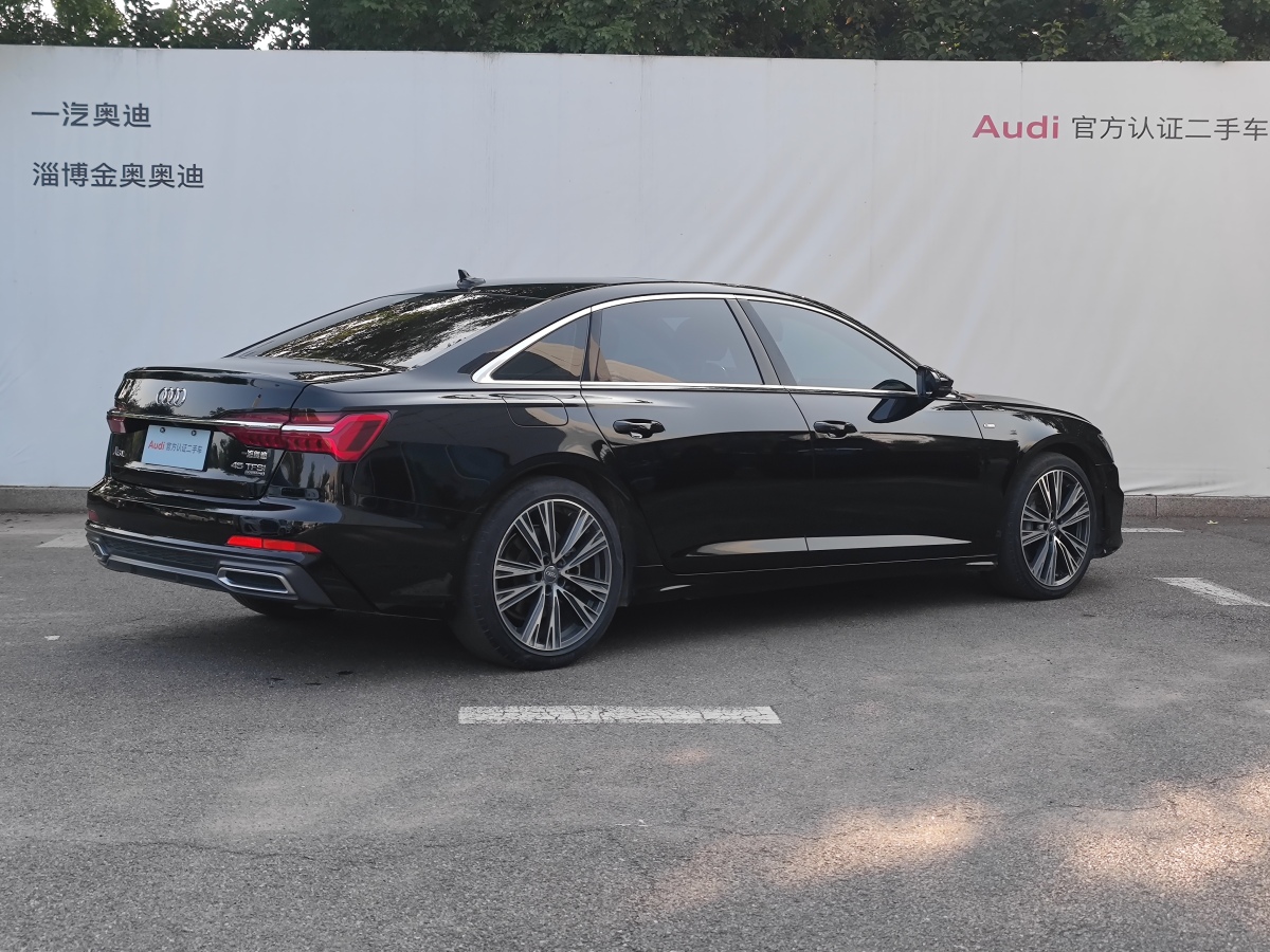 奧迪 奧迪A6L  2021款 45 TFSI quattro 臻選動感型圖片