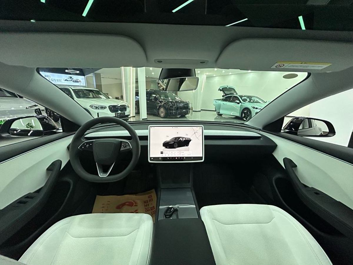 特斯拉 Model Y  2023款 后輪驅(qū)動(dòng)版圖片