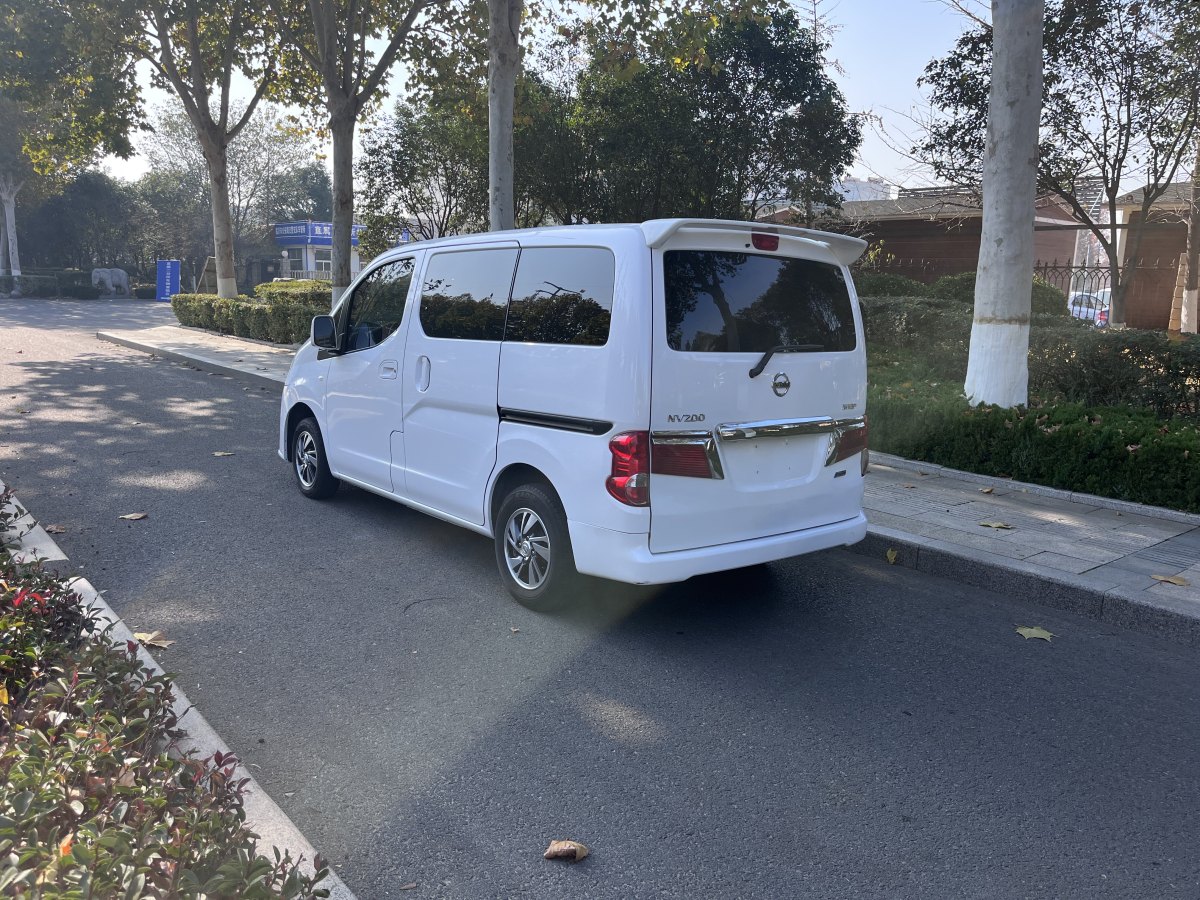 日產(chǎn) NV200  2018款 1.6L CVT豪華型圖片