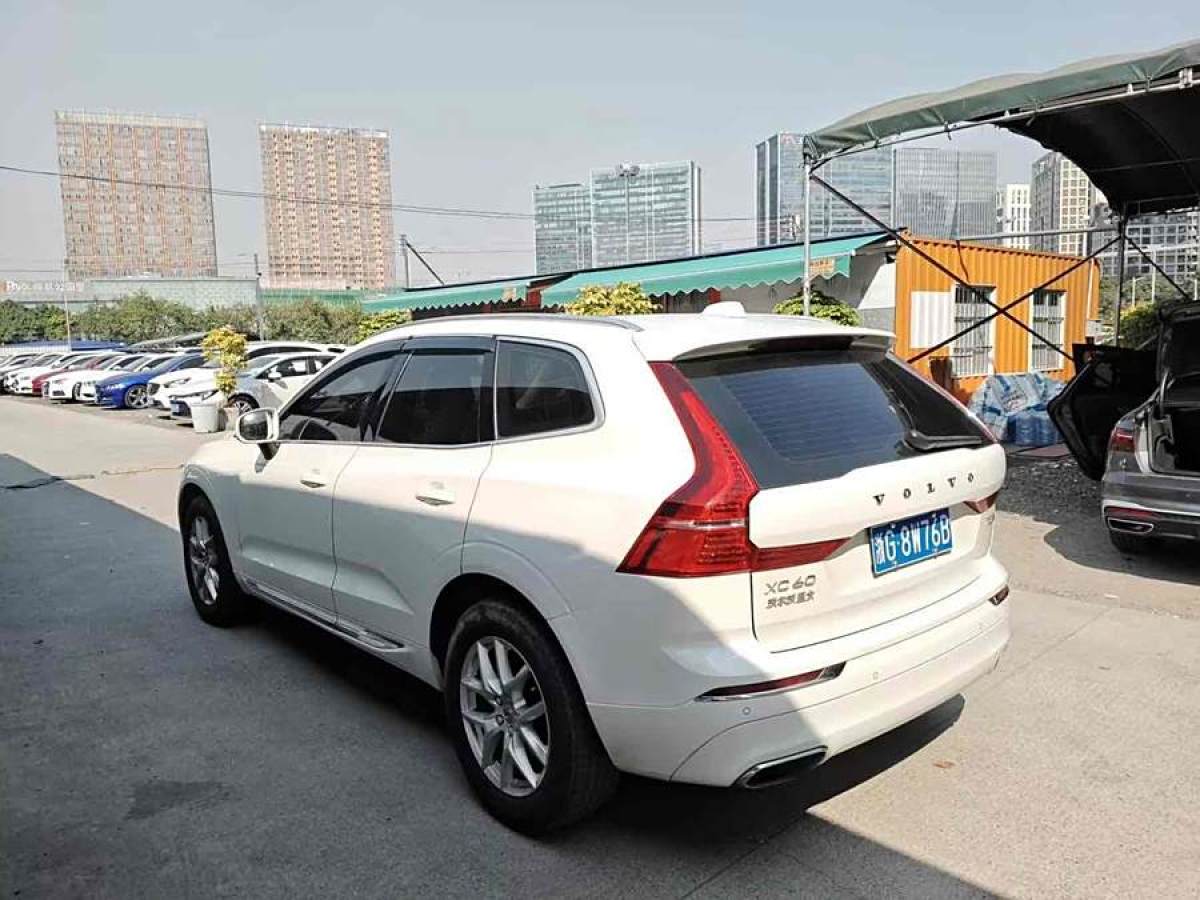 沃爾沃 XC60  2020款 T5 四驅(qū)智逸豪華版圖片