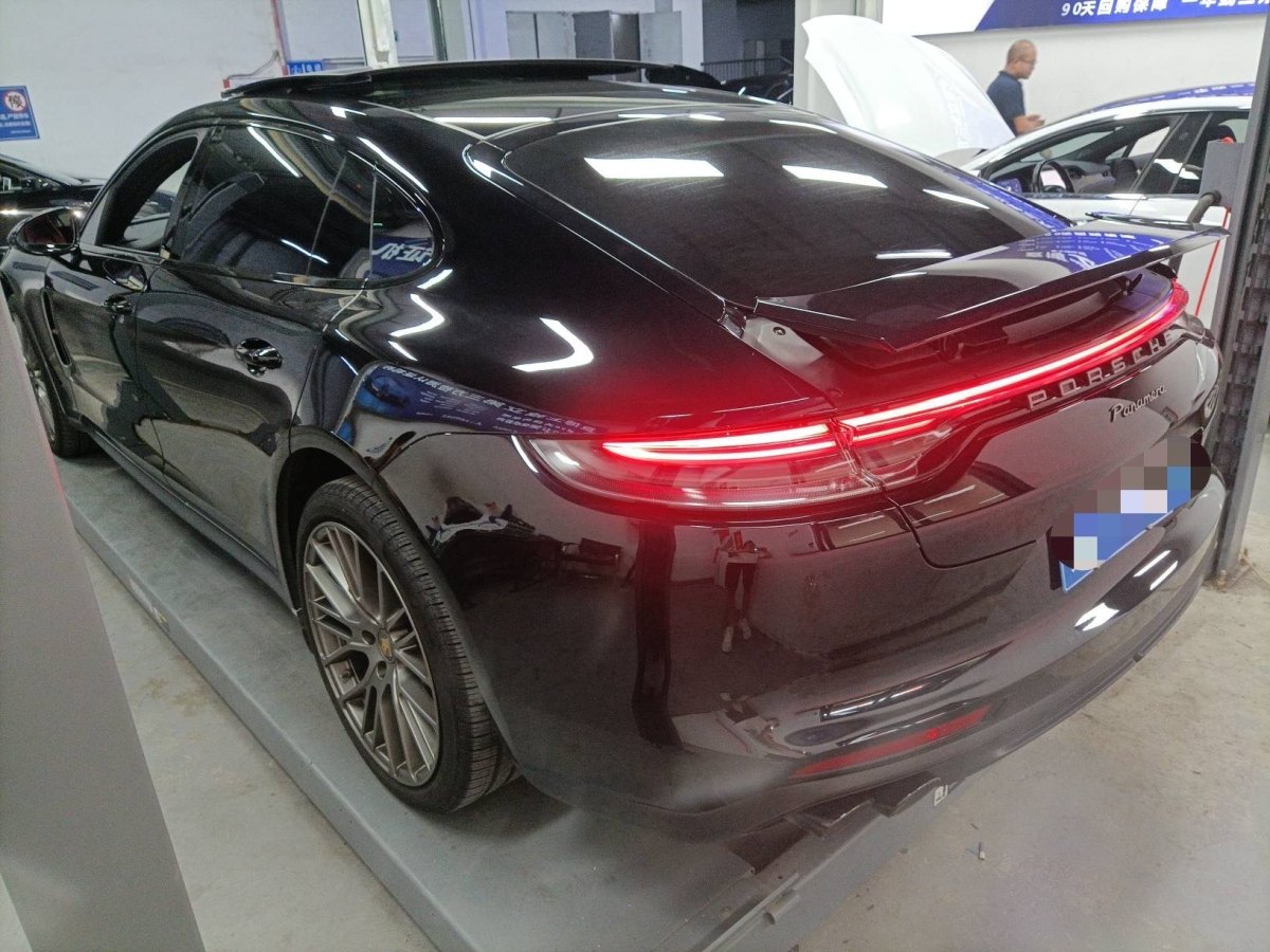 保時(shí)捷 Panamera  2022款 Panamera 行政加長(zhǎng)鉑金版 2.9T圖片