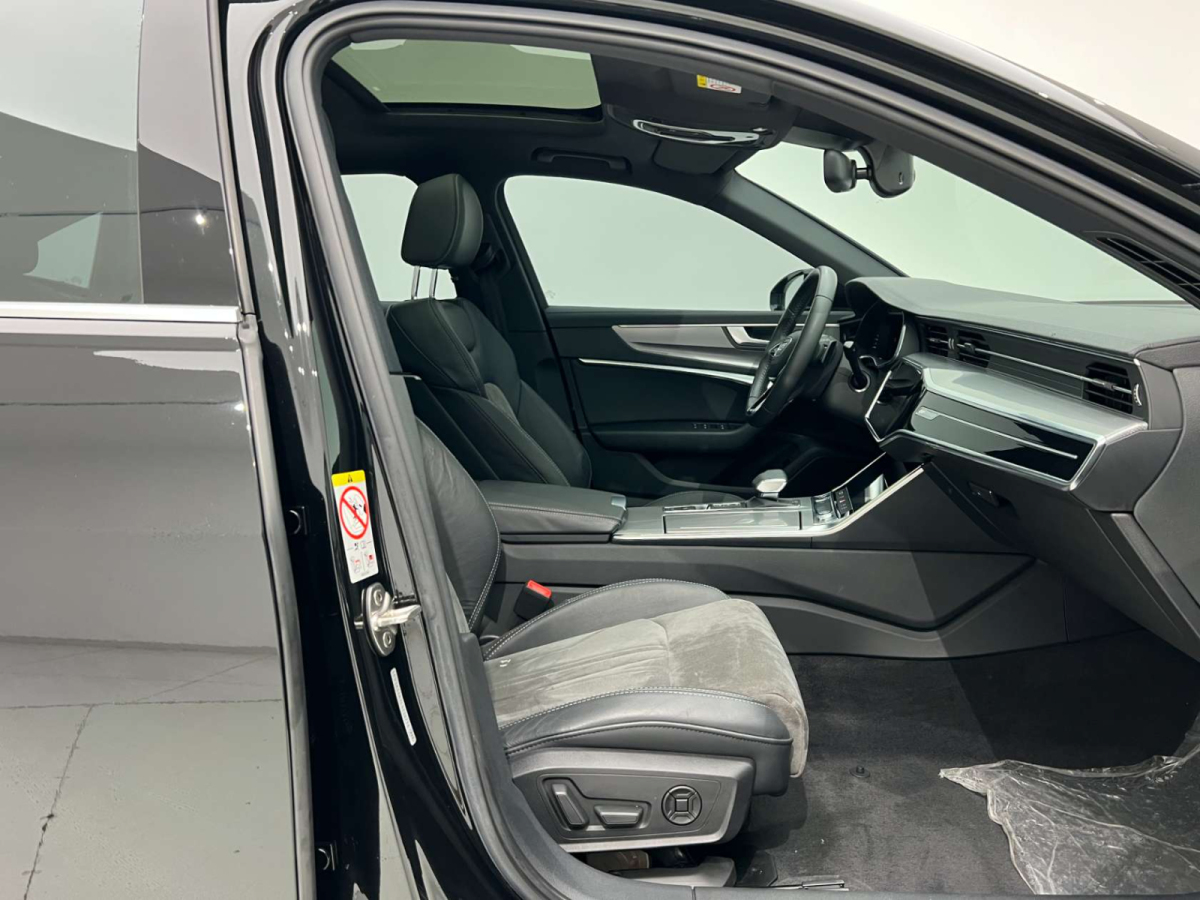 奧迪 奧迪A6L  2020款 45 TFSI 臻選動(dòng)感型圖片