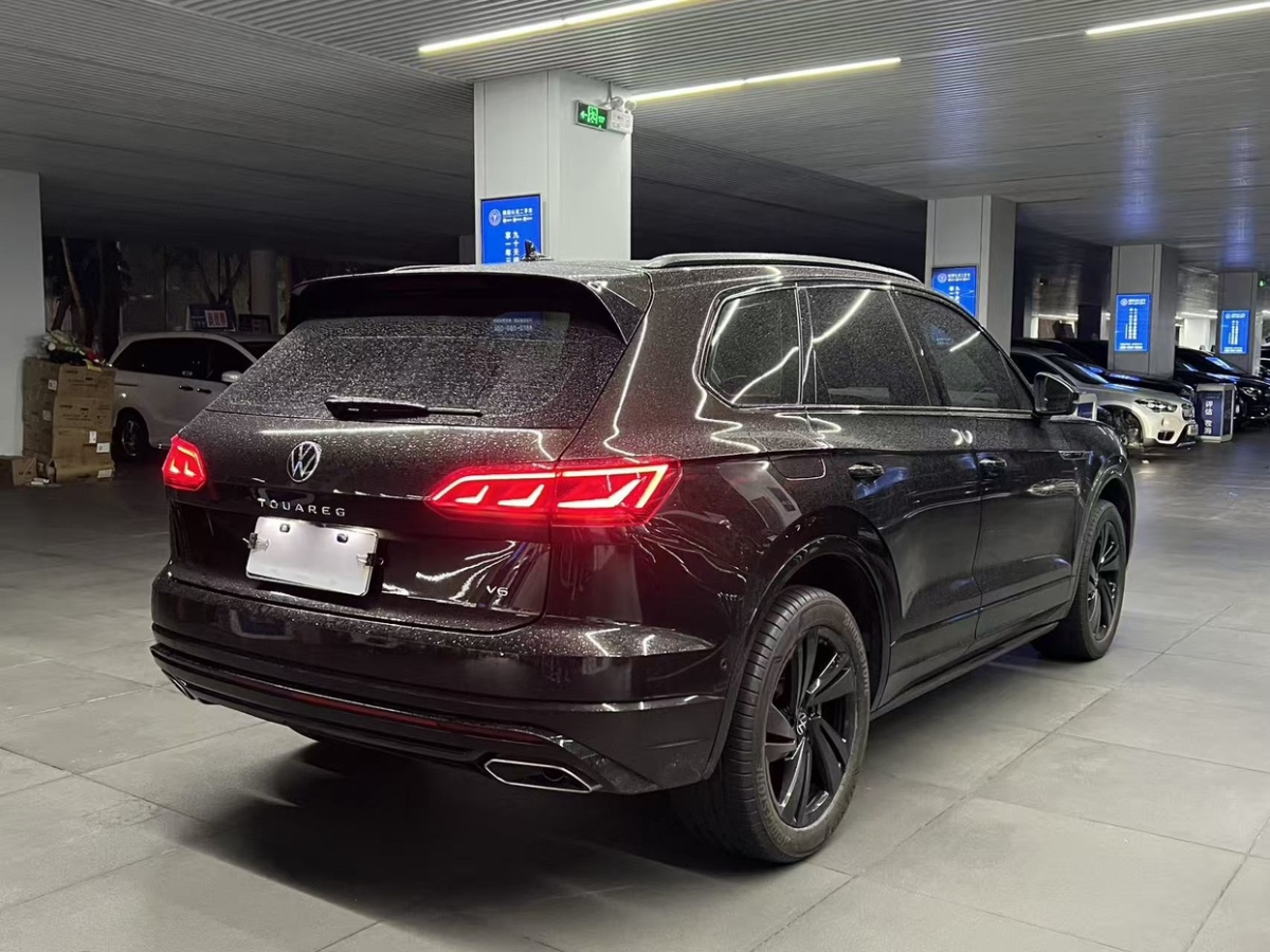 大眾 途銳  2022款 3.0TSI 銳享版 經(jīng)典運(yùn)動(dòng)套裝圖片