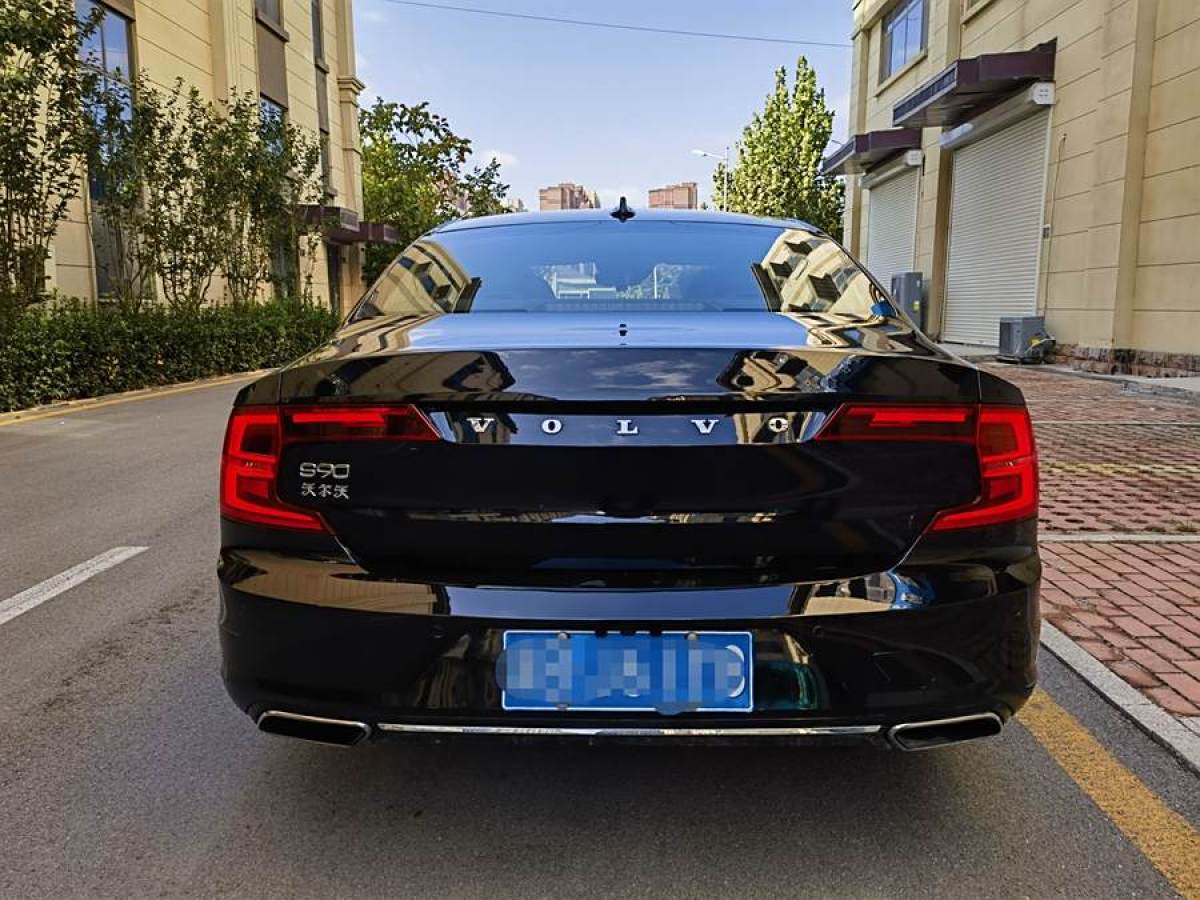 沃爾沃 S90  2018款 T4 智遠(yuǎn)版圖片