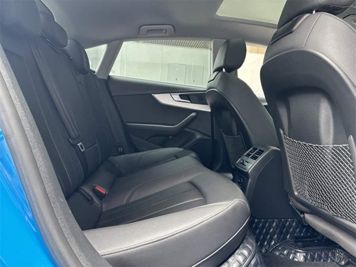 奧迪 奧迪A5  2023款 Sportback 40 TFSI 時(shí)尚動(dòng)感型圖片