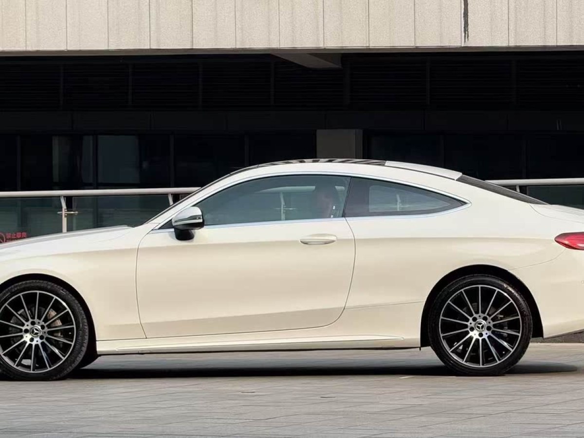 奔馳 奔馳C級  2016款 C 200 4MATIC 轎跑版圖片