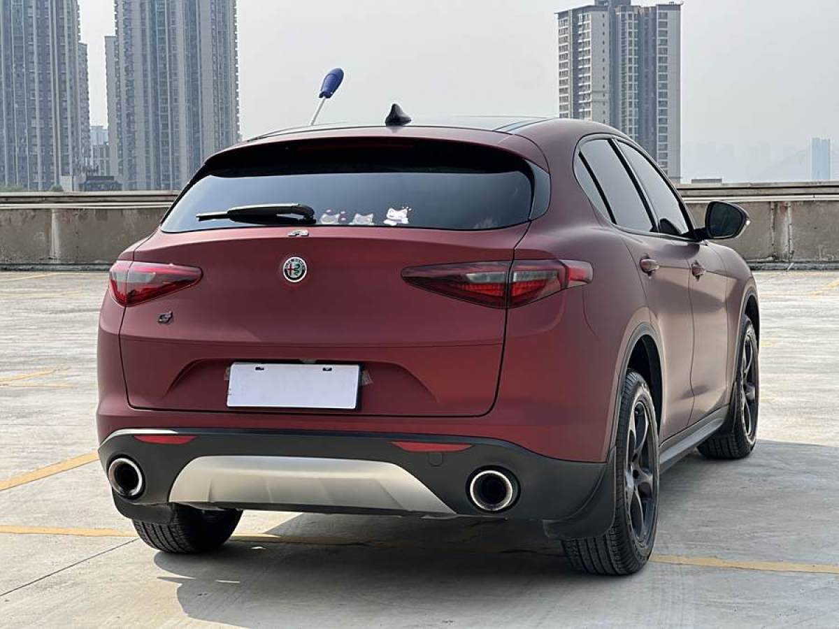 2019年7月阿爾法·羅密歐 Stelvio  2017款 2.0T 200HP 精英版