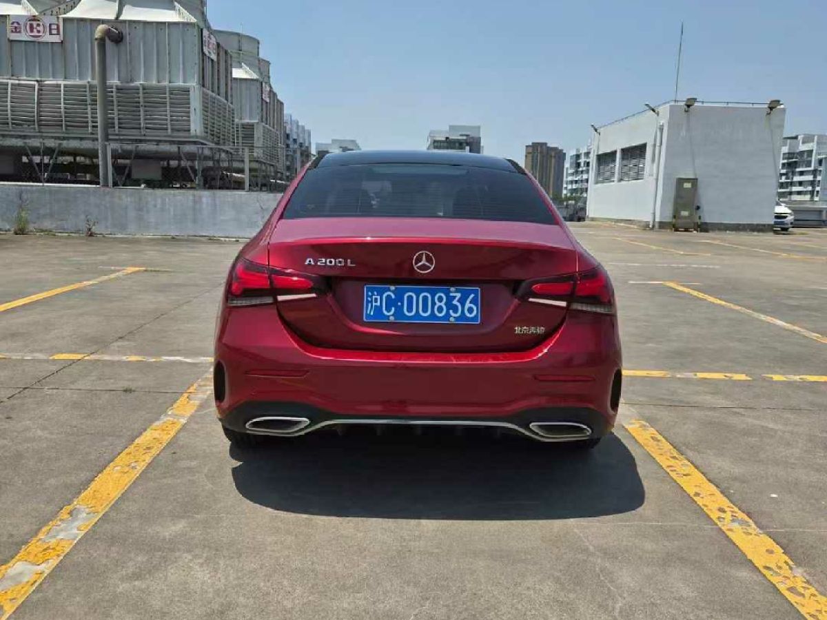 奔馳 奔馳GLE  2020款  GLE 350 4MATIC 時(shí)尚型圖片