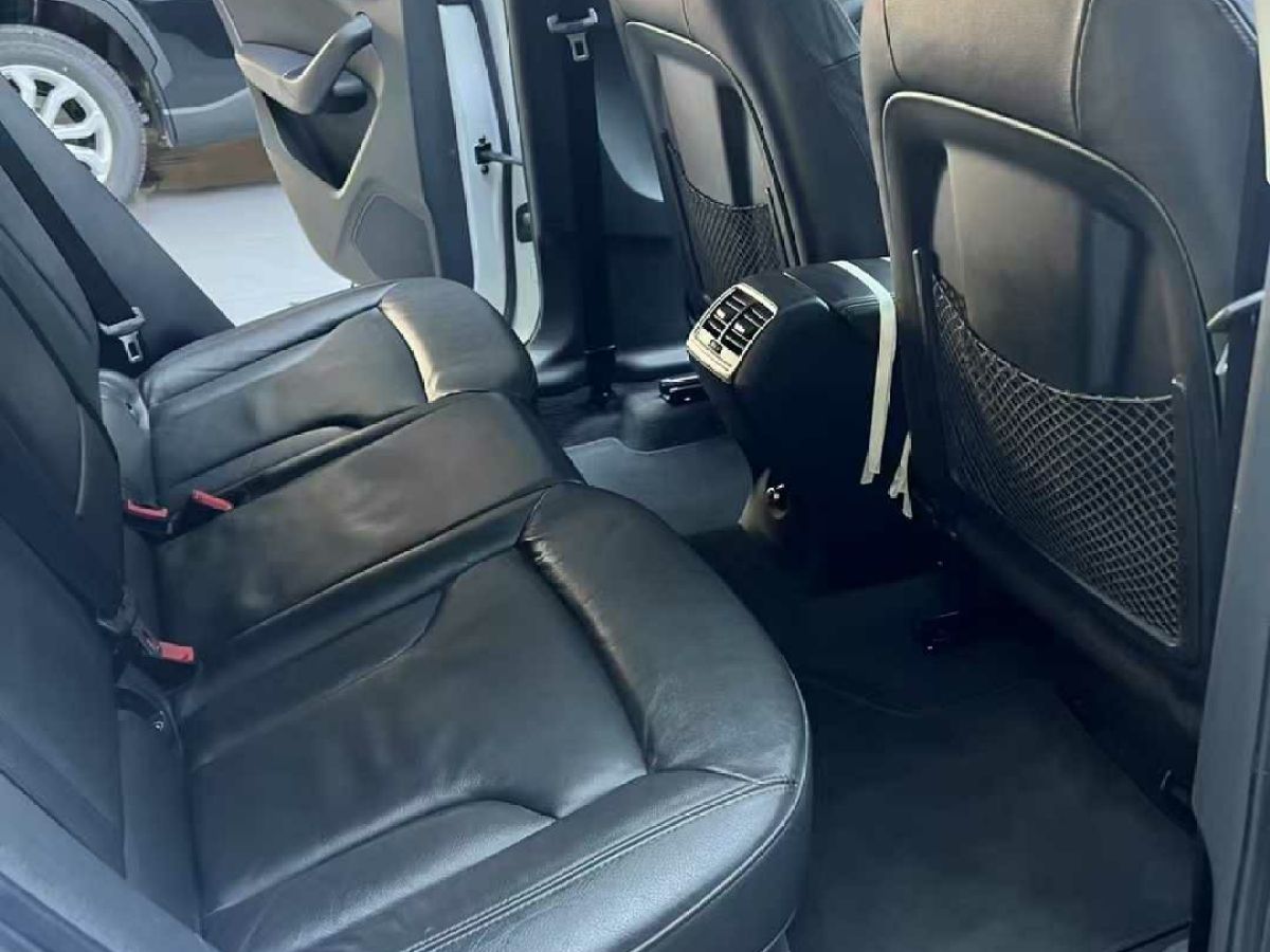 奧迪 奧迪Q3  2013款 35TFSI quattro 四驅(qū)技術(shù)型圖片