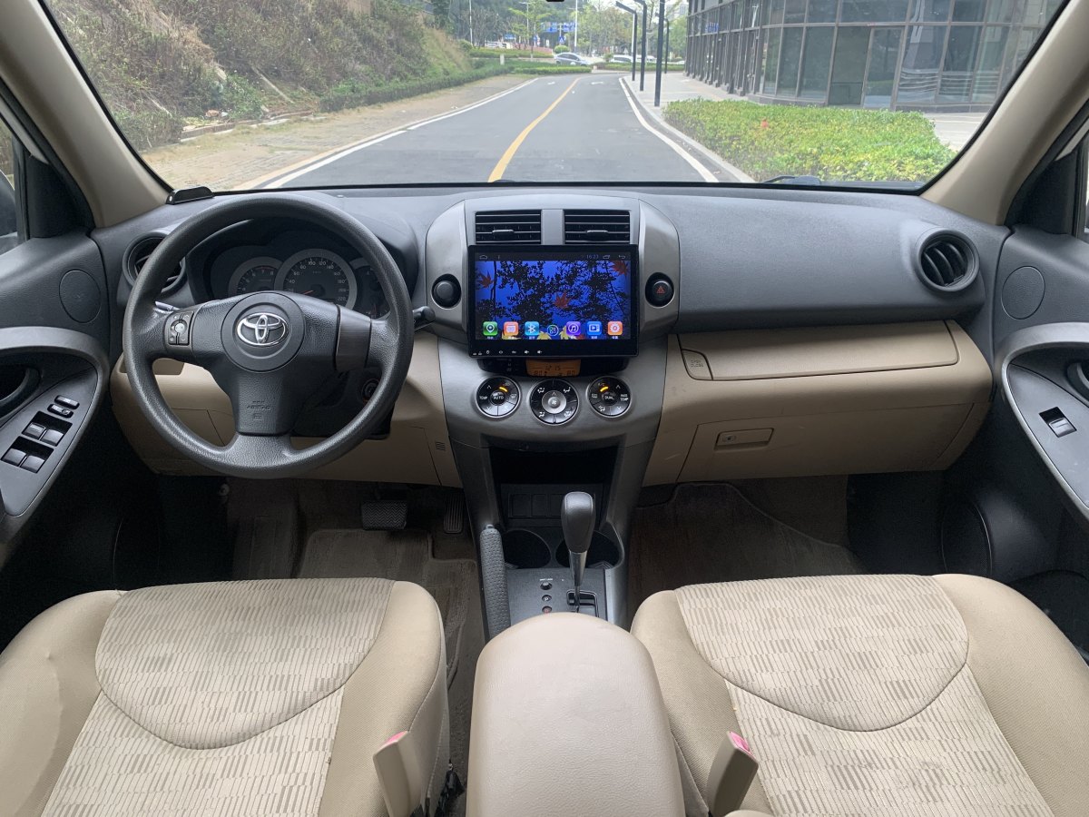 2012年1月丰田 RAV4  2019款 荣放 2.0L CVT两驱先锋版