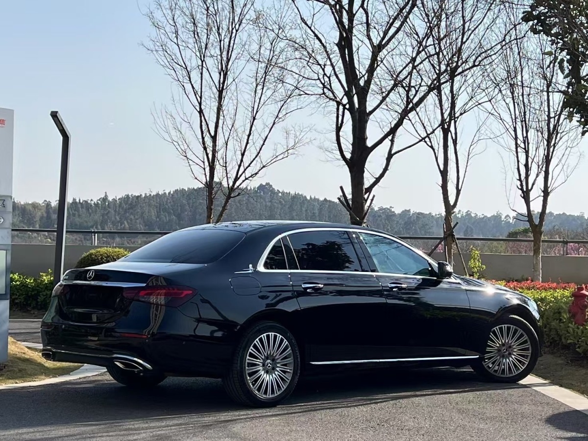 奔馳 奔馳E級(jí)  2021款 改款 E 300 L 豪華型圖片