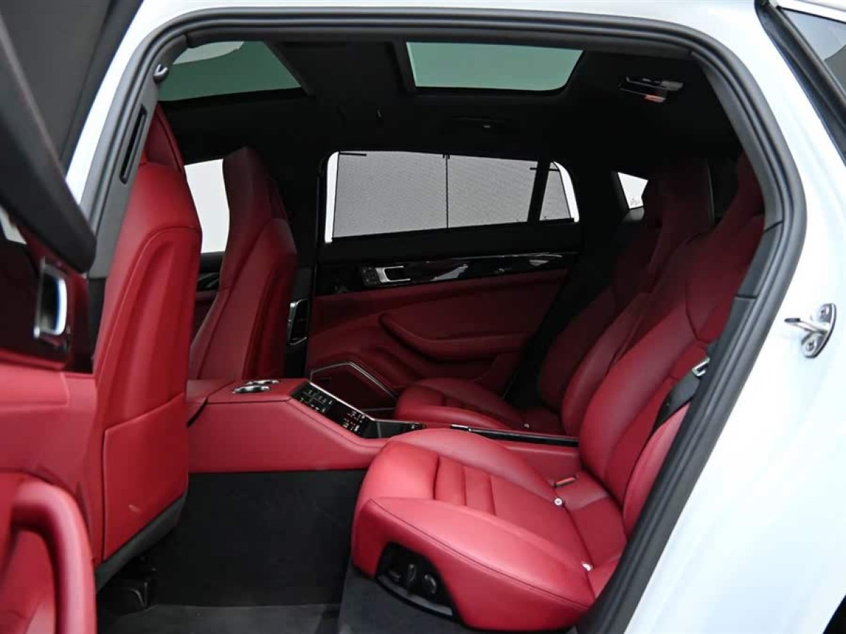 保時(shí)捷 Panamera  2023款 Panamera 4 行政加長(zhǎng)版 2.9T圖片