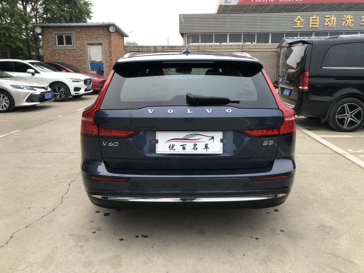 沃爾沃 V60  2024款 B5 智遠(yuǎn)豪華版圖片