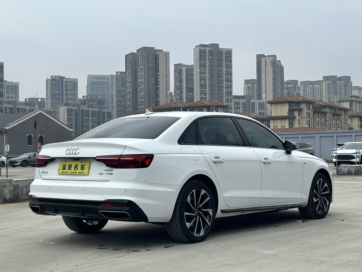 奧迪 奧迪A4L  2023款 40 TFSI 豪華動感型圖片