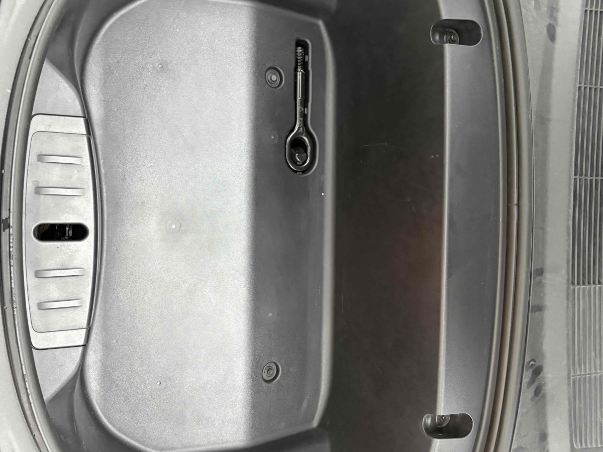 特斯拉 Model 3  2020款 改款 標(biāo)準(zhǔn)續(xù)航后驅(qū)升級(jí)版圖片