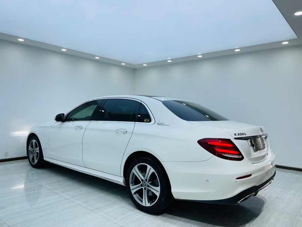 奔馳 奔馳E級  2019款 E 350 L 運(yùn)動型 4MATIC圖片