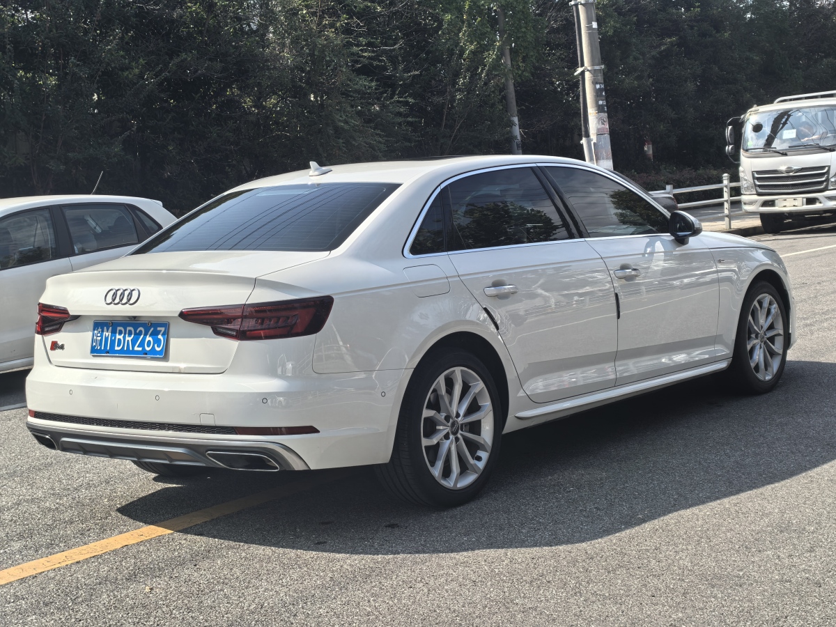 2019年5月奧迪 奧迪A4L  2019款 40 TFSI 時(shí)尚型 國VI