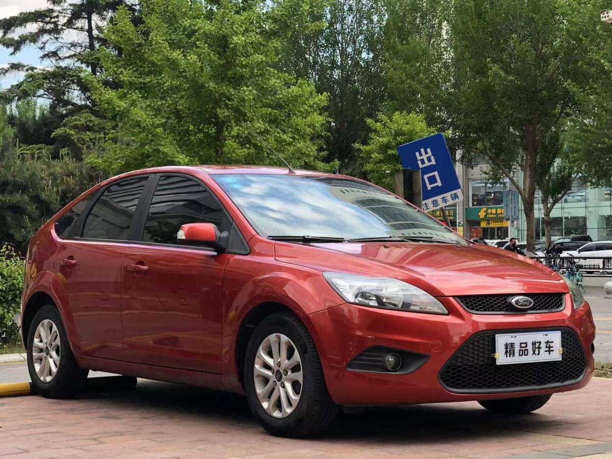 福特 福克斯 2013款 兩廂經典 1.8l 手動基本型圖片