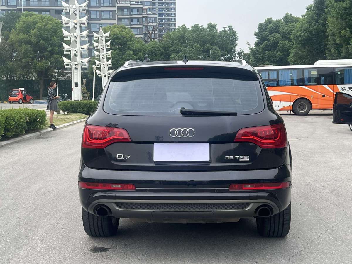 奧迪 奧迪Q7  2014款 35 TFSI 運(yùn)動型圖片