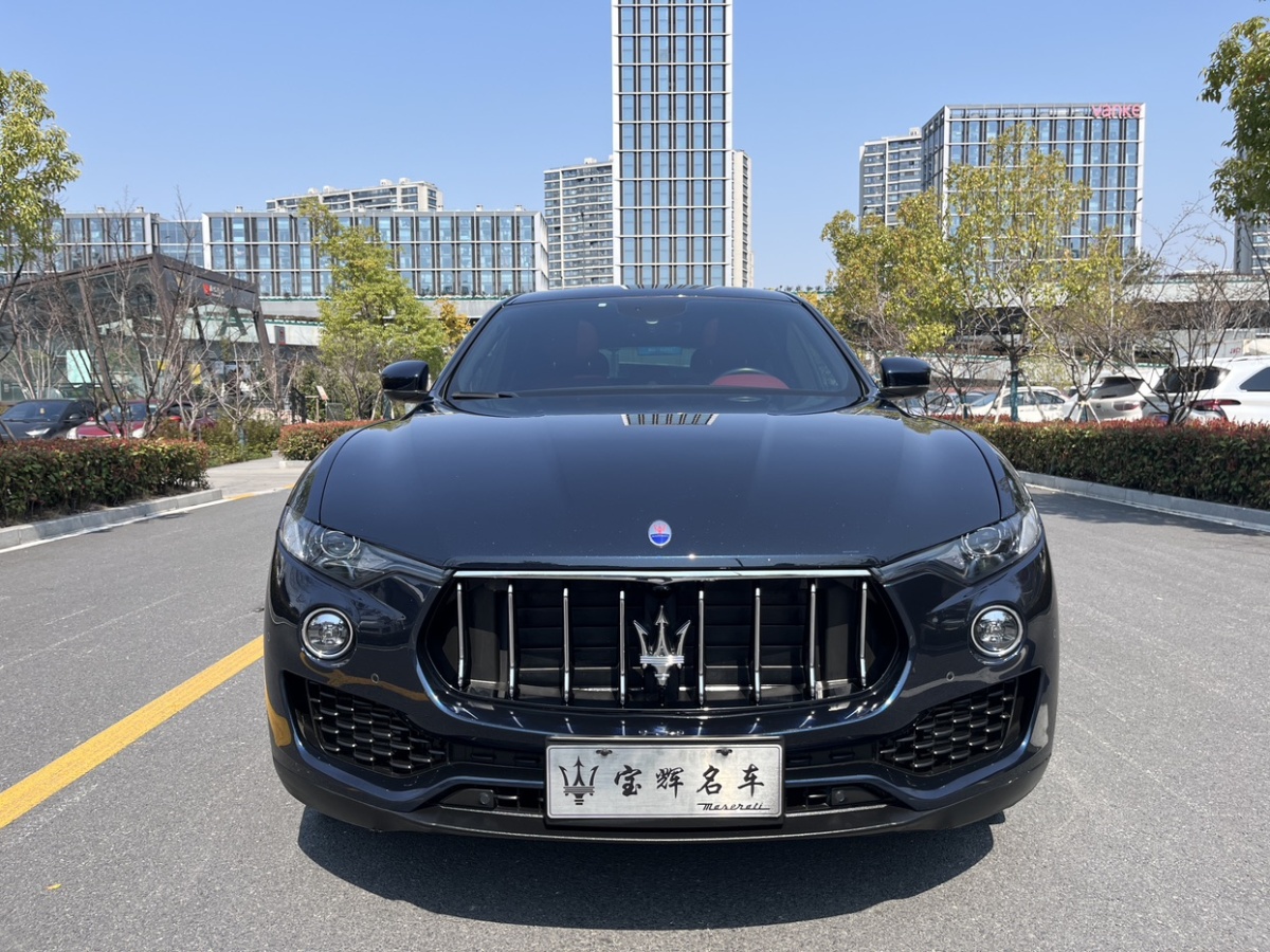 2020年10月瑪莎拉蒂 Levante  2020款 3.0T 標(biāo)準(zhǔn)版