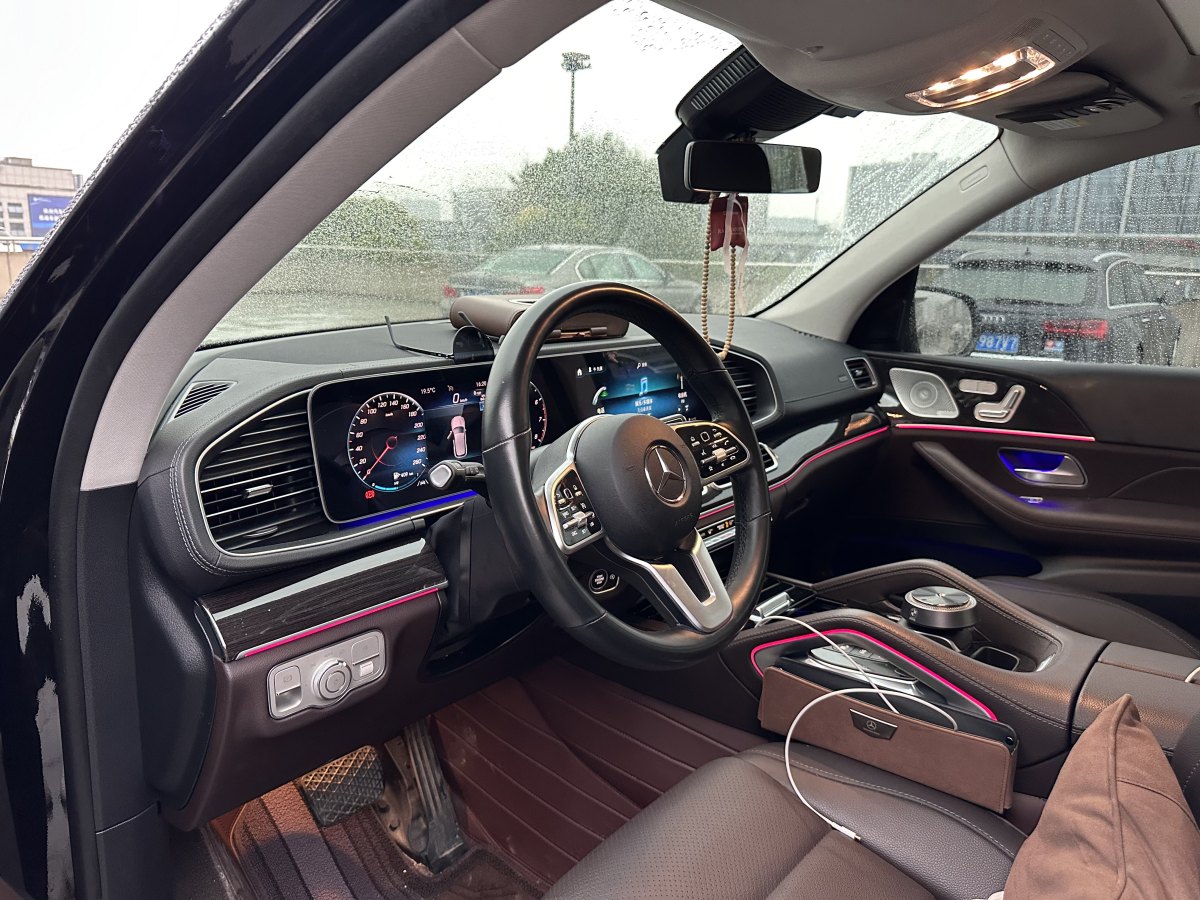 奔馳 奔馳GLE  2023款 GLE 350 4MATIC 時(shí)尚型圖片