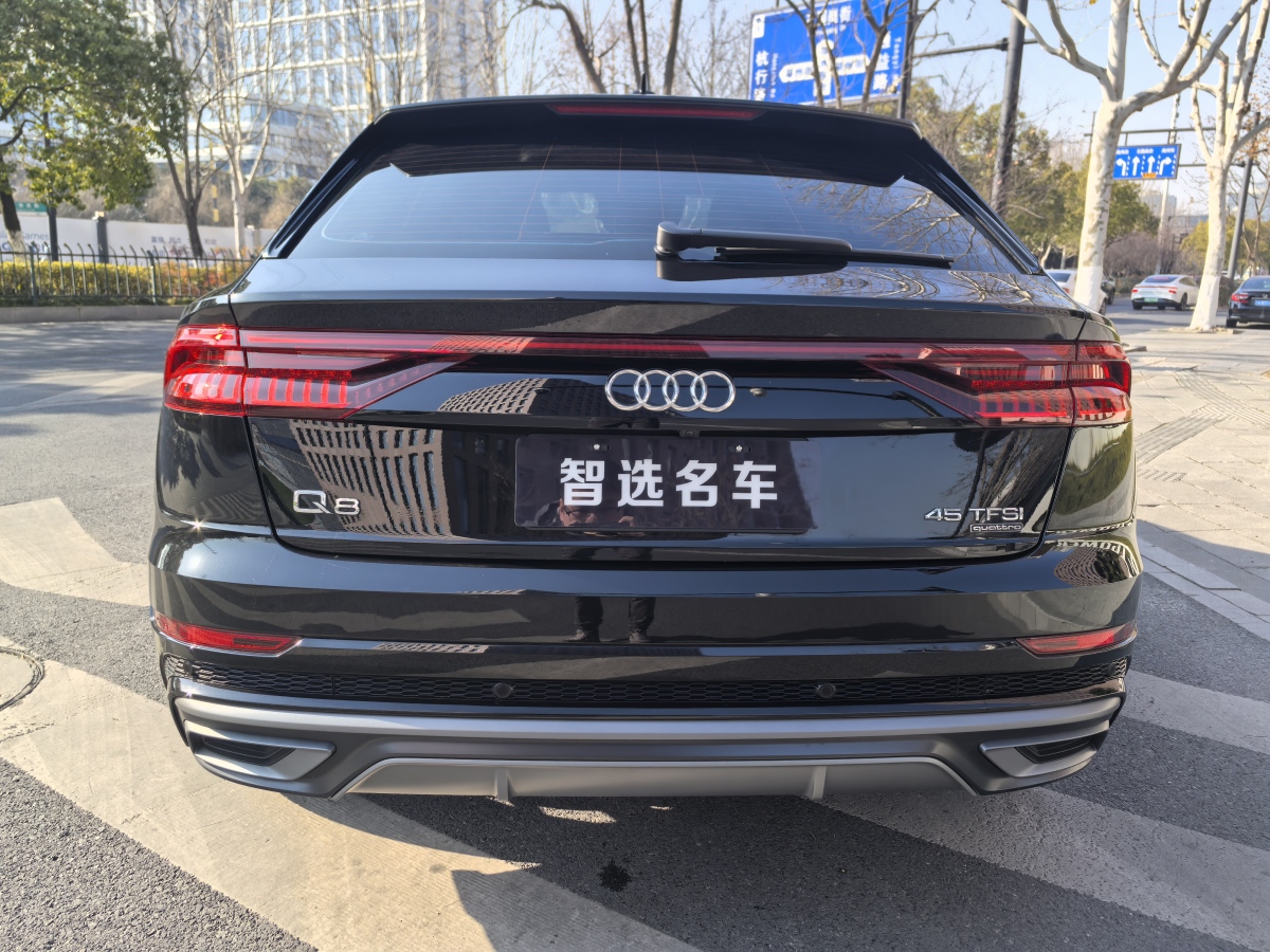 奧迪 奧迪Q8  2022款 45 TFSI 豪華動感型圖片