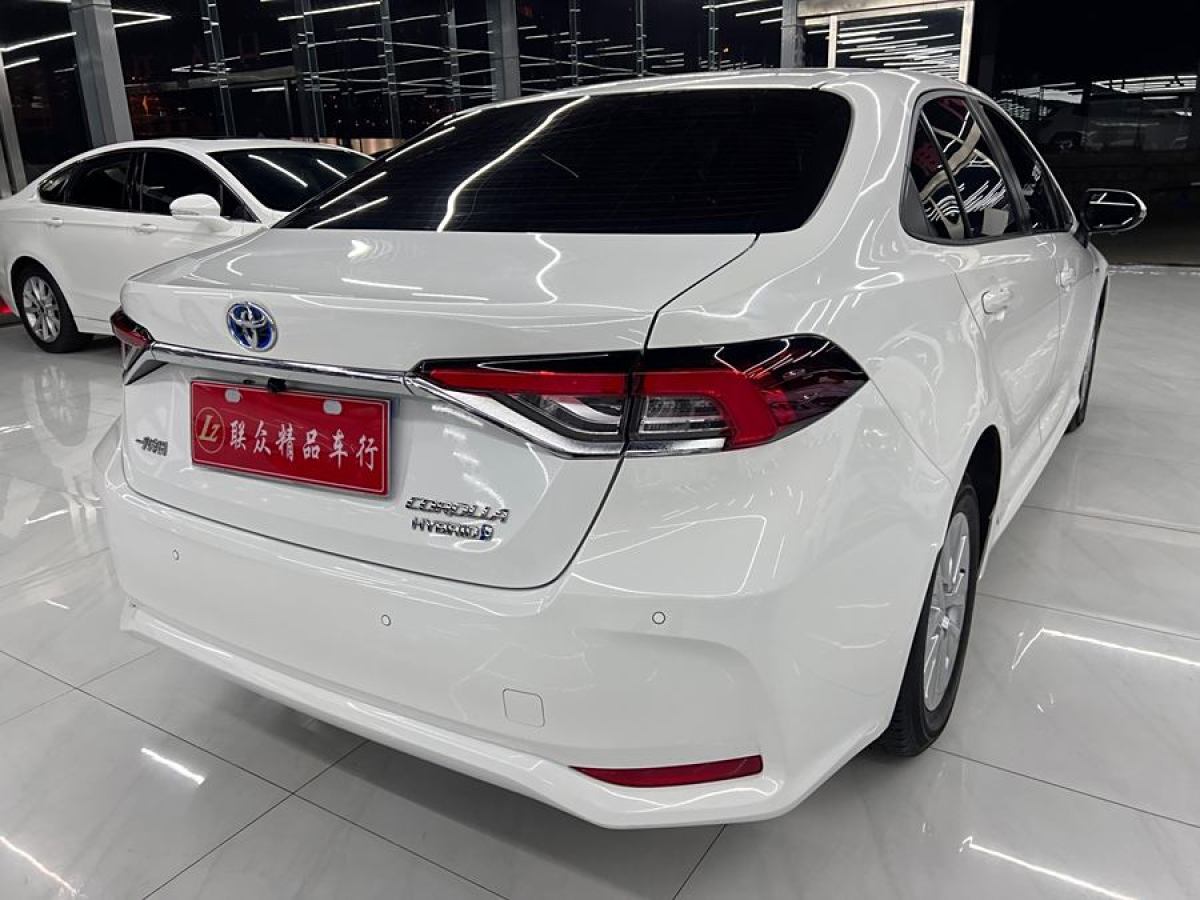 豐田 卡羅拉  2017款 改款雙擎 1.8L E-CVT先鋒版圖片