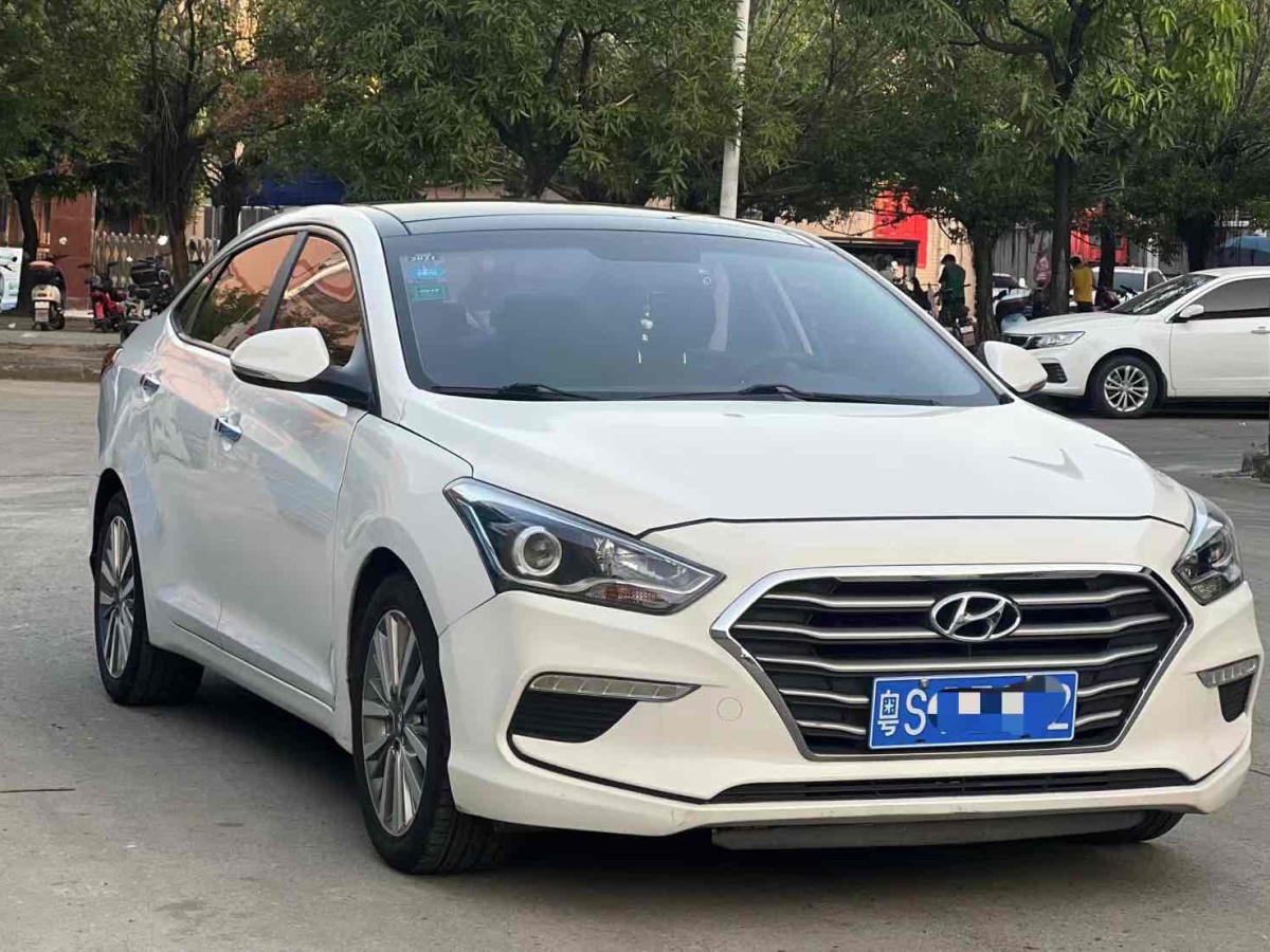 2017年12月現(xiàn)代 名圖  2017款 1.8L 自動智能型GLS 國VI