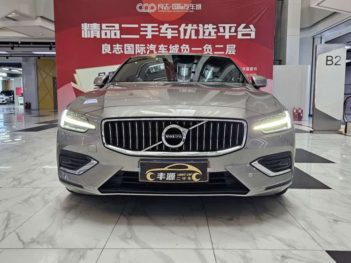 沃爾沃 S60L  2022款 B4 智遠(yuǎn)豪華版圖片